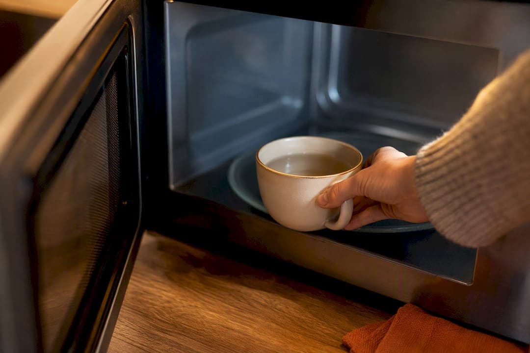 Avoid Gift Fails: 1 Minute Test for Microwave Safe Mugs