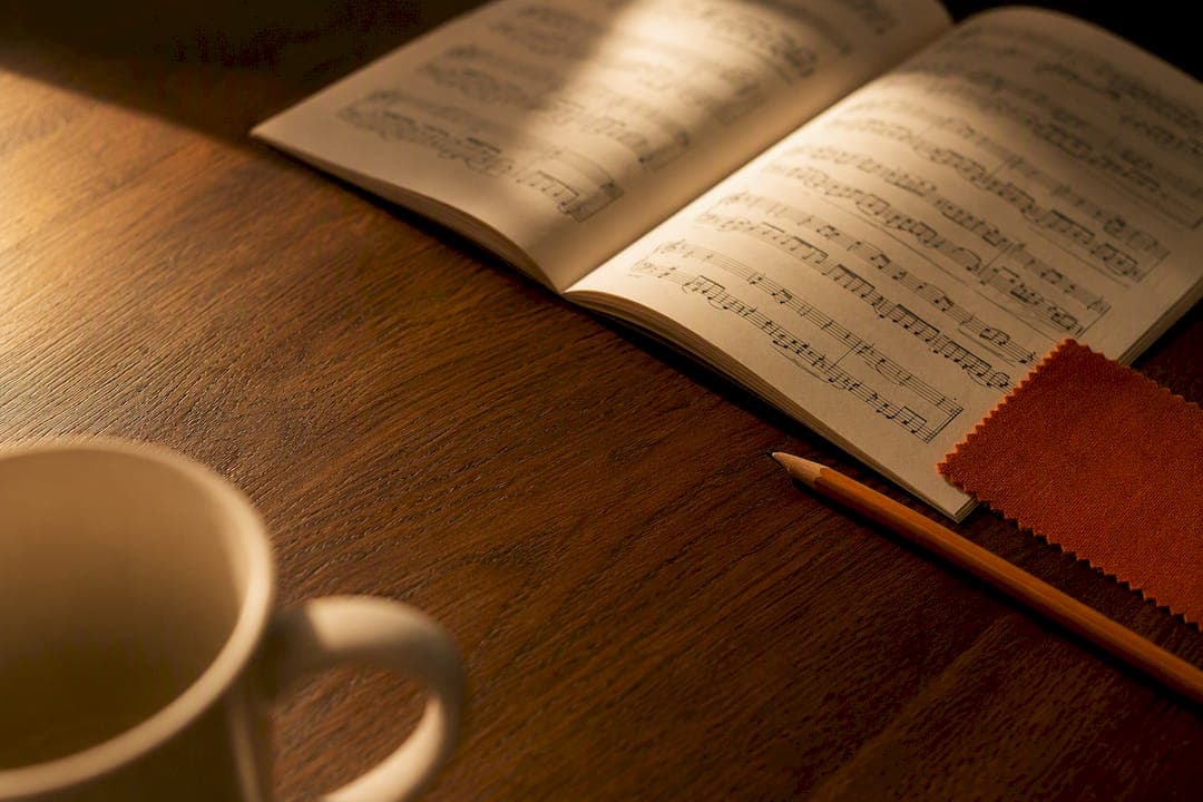 Sheet music mug ideas for musicians with clear, sentimental designs